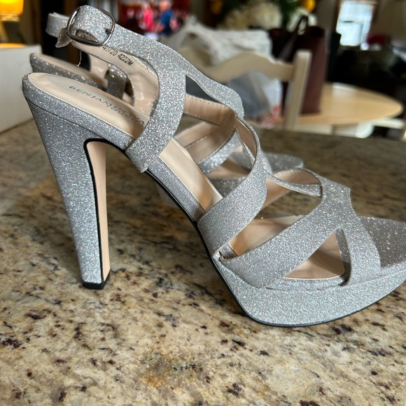 Benjamin Walk Touch ups Queenie  silver glitter platform sandals. NWOT Size 11 - Picture 6 of 16